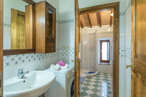 Bathroom sa Casa vacanze San Giusto