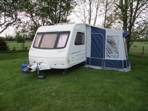 MIDSUMMER RENTAL TOURING CARAVAN