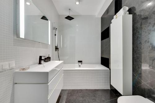 Kúpeľňa v ubytovaní Ocean Mint - Apartamenty przy plaży