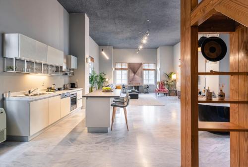 Kuchyňa alebo kuchynka v ubytovaní Athens Heart Superior Loft under Acropolis