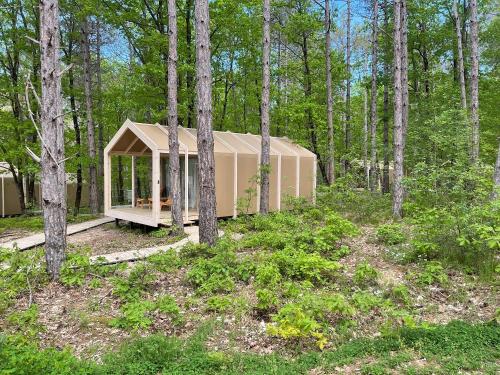 Κήπος έξω από το LONGOSPHERE GLAMPING