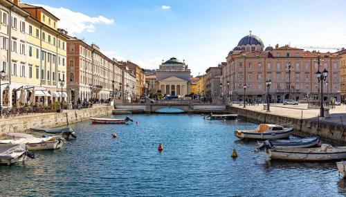 Gallery image of Appartamento Cengio in Trieste