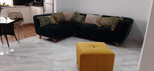 Area soggiorno di LEO Haute standing appartment S1 center ville Monastir