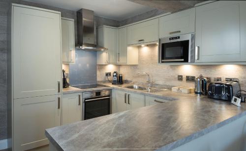 Gallery image of Kirklea Island Suites in Tarbert