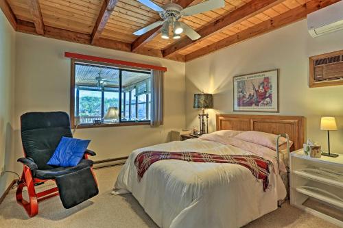 Imagen de la galería de Airy Lake Ariel Home with Private Dock and Kayaks!, en Lake Ariel