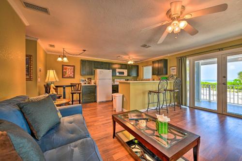 Bright Coastal Condo Walk to Lido Key Beach!