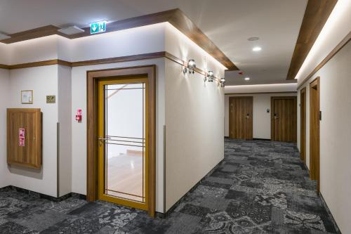 Gambar di galeri bagi Sky Hotel Kraków di Kraków