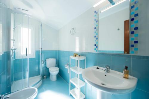 Koupelna v ubytování Apartamentos Turisticos Bizkar Bare