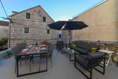 Apartment STARI GRAD