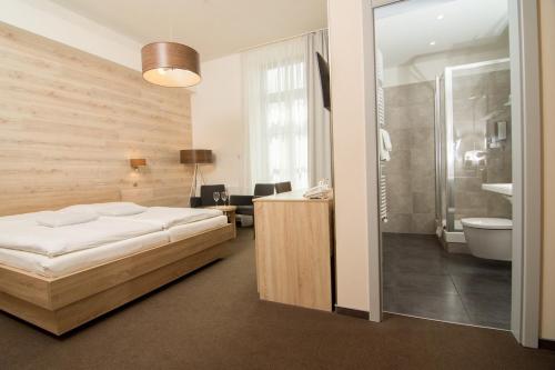 Koupelna v ubytování Hotel Freud
