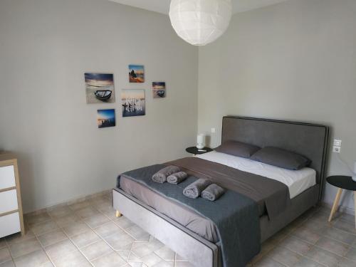 A bed or beds in a room at Quiet country house #1