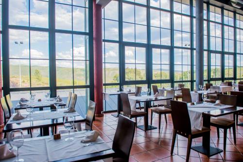 Εστιατόριο ή άλλο μέρος για φαγητό στο Hotel Meson de Erosa