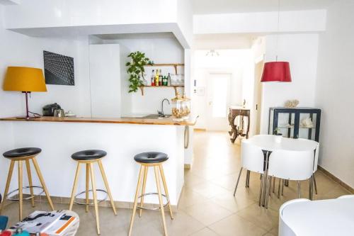 TV a/nebo společenská místnost v ubytování Volver B&B