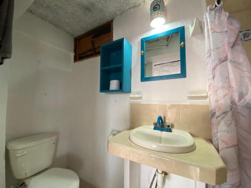Ванная комната в Hotel San Felipe de Jesus Yucatan