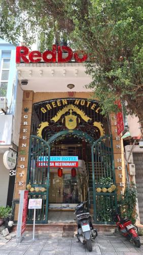 Gallery image of Green Hotel near Lotte Center in Hanoi