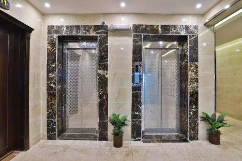 Vonios kambarys apgyvendinimo įstaigoje Fawasel Tabuk 2, Al Ulaya فواصل تبوك2