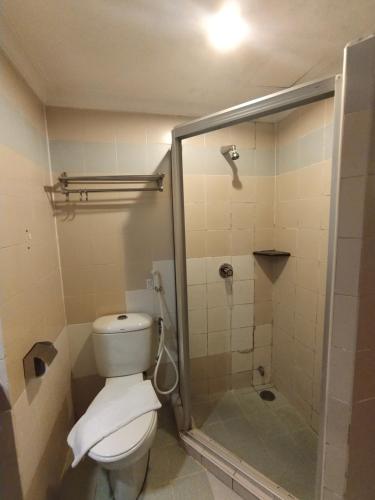 Ένα μπάνιο στο Hotel Deleeton