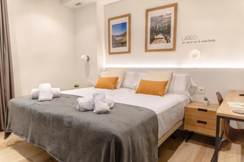 Ένα ή περισσότερα κρεβάτια σε δωμάτιο στο HOTEL ORDIZIA