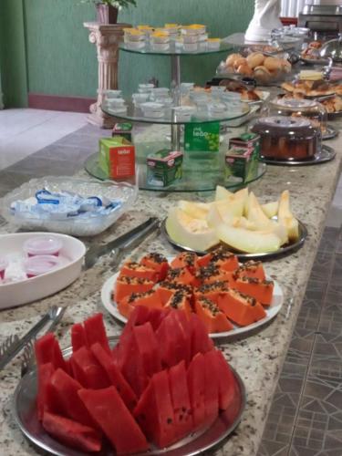 Makanan di atau berdekatan hotel