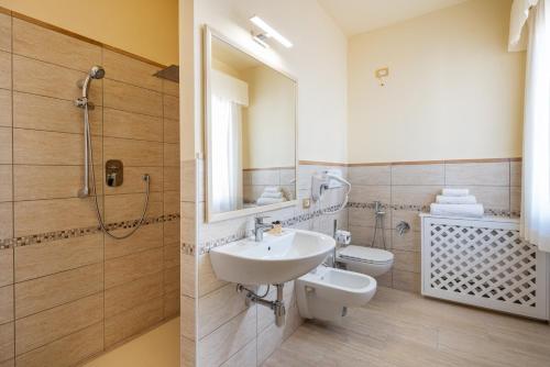 Koupelna v ubytování Hotel Regina Elena