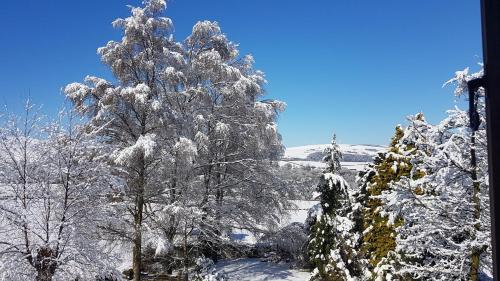 Το Greave Farm Todmorden Tranquil Cottage Retreat τον χειμώνα