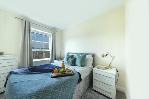 En eller flere senger på et rom på Hunters Wharf River View by Select SA