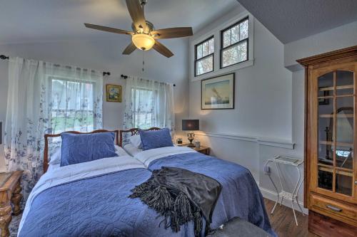 A bed or beds in a room at Big Cedar Lake House Views, 100 Ft to Water!