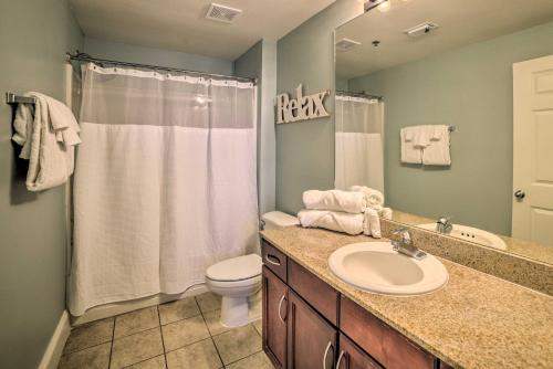 Kúpeľňa v ubytovaní 18th-Floor PCB Resort Condo with Amazing Gulf View!