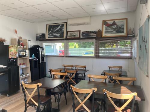Gambar di galeri bagi Contact Hôtel Marseille Aubagne di La Penne-sur-Huveaune