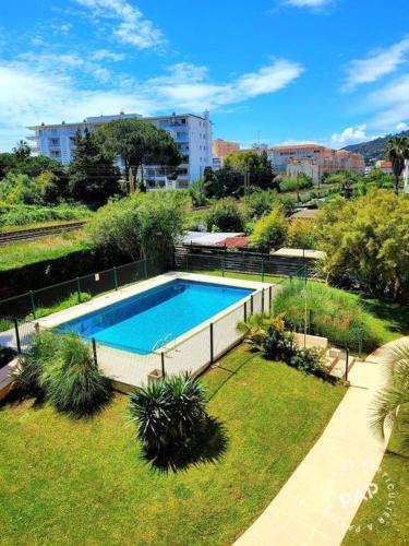 Appartement d'une chambre a Golfe Juan Vallauris a 900 m de la plage avec vue sur la mer piscine partagee et terrasse