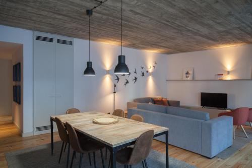 FLH Intendente Cozy Industrial Flat