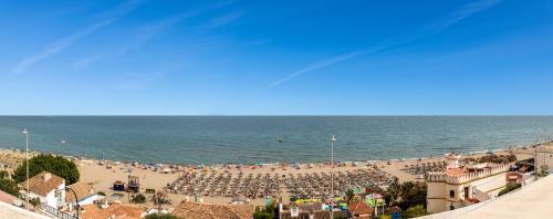 Zdjęcie z galerii obiektu 100% SEAVIEW, 2 minutes to the BEACH and PARKING w mieście Benalmádena