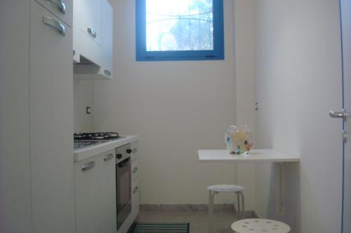 Ett kök eller pentry på Casa Azzurra Felloniche