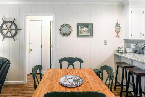 Pompano Crab Inn – Photos 4