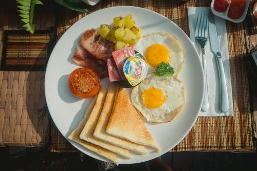 Imagen de la galería de Keramas Sacred River Retreat Resort and Villa, en Keramas