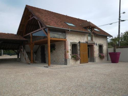 Gîte Fontaine-les-Grès, 4 pièces, 6 personnes - FR-1-543-69