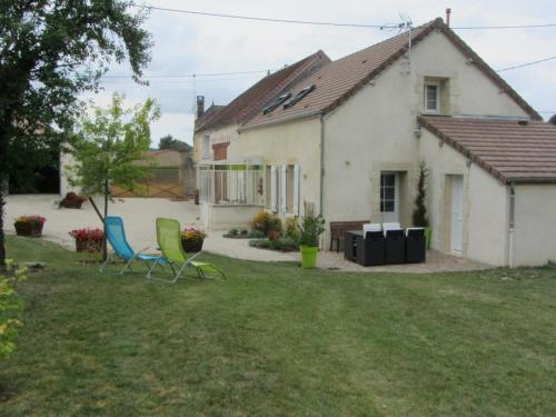 Gîte Noé-les-Mallets, 4 pièces, 6 personnes - FR-1-543-10