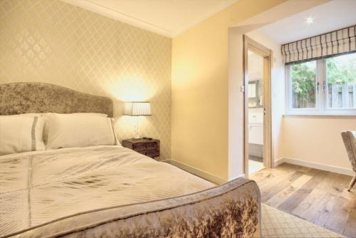 En eller flere senge i et værelse på Beautiful House close to Inverness city centre