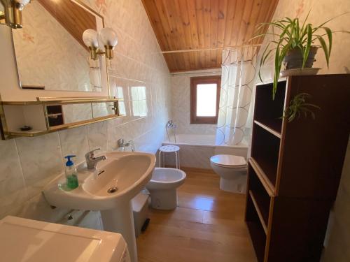 A bathroom at Casa Carlà