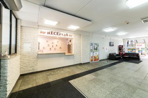 The lobby or reception area at Pokoje gościnne OSiR