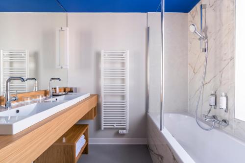 Koupelna v ubytování Hotel Villa Koegui Biarritz