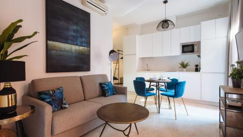 Chiqui and Vicente Suite Apartments