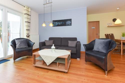 Galeriebild der Unterkunft Ferienwohnungen mit Terrasse im Haus Seekieker in Bensersiel