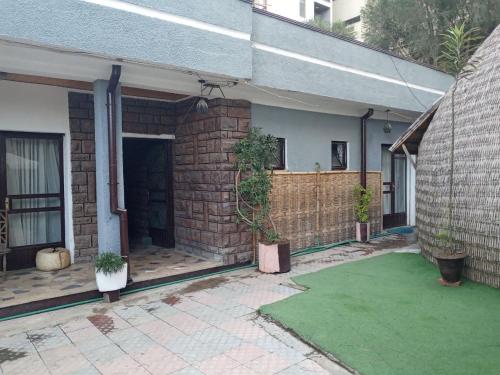 Gallery image of Lucy Guest House (B&B) in Addis Ababa