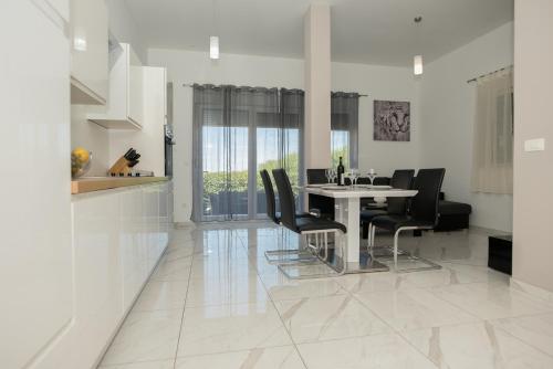Luxury Apartments Golden Dreams