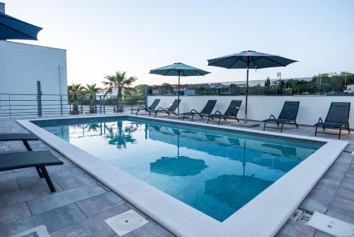 Luxury Apartments Golden Dreams