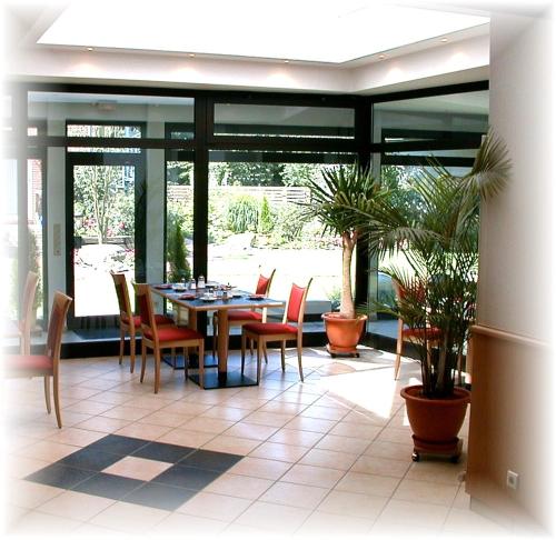 Φωτογραφία από το άλμπουμ του Hotel Lindenkrug σε Gütersloh