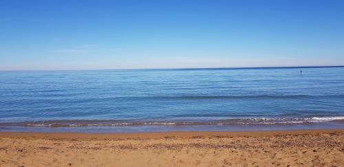 Las Marinas Grand Terrace