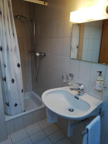 Gallery image of B&B Chalet Rustica Inden, Leukerbad in Inden