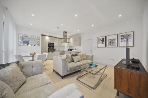 Gallery image of Lux 2 & 3 Bed Apartments in Camden Town FREE WIFI by City Stay Aparts London in London